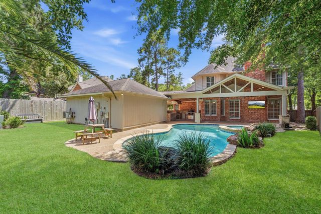 26 Shady Pond Place, The Woodlands, TX 77382