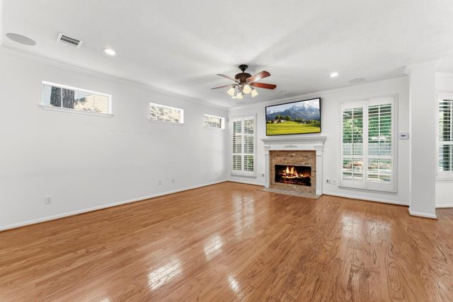 26 Shady Pond Place, The Woodlands, TX 77382