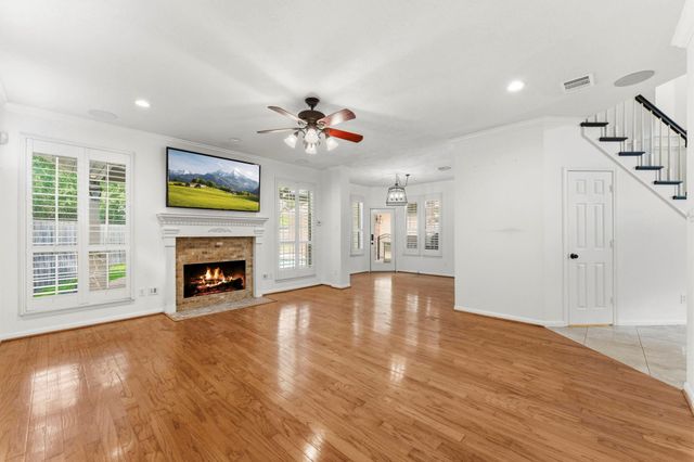 26 Shady Pond Place, The Woodlands, TX 77382