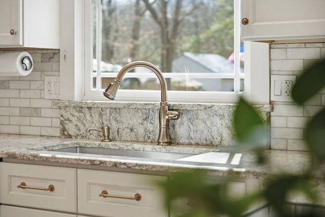 21 Rider Rd., Westfield, MA 01085