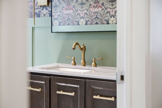 21 Rider Rd., Westfield, MA 01085