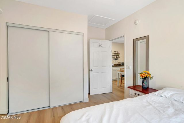 8225 Fallbrook Avenue, West Hills, CA 91304