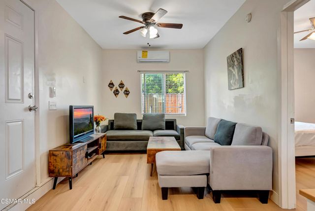 8225 Fallbrook Avenue, West Hills, CA 91304