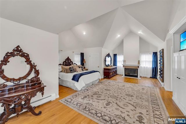312 Old Tappan Road, Old Tappan, NJ 07675