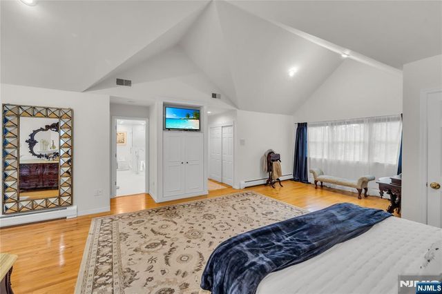 312 Old Tappan Road, Old Tappan, NJ 07675