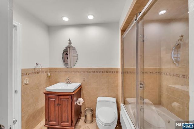 312 Old Tappan Road, Old Tappan, NJ 07675
