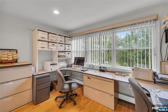 312 Old Tappan Road, Old Tappan, NJ 07675