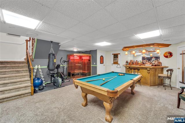 312 Old Tappan Road, Old Tappan, NJ 07675