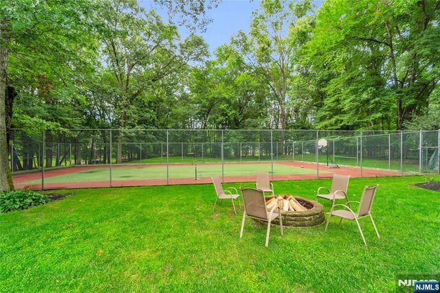 312 Old Tappan Road, Old Tappan, NJ 07675