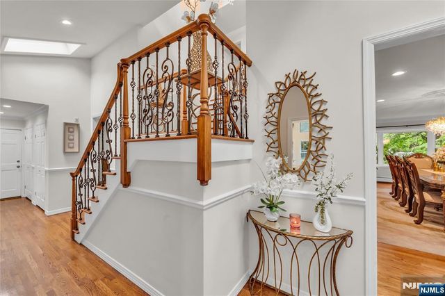 312 Old Tappan Road, Old Tappan, NJ 07675