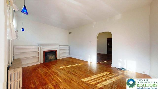 715 High Street, Bethlehem City, PA 18018