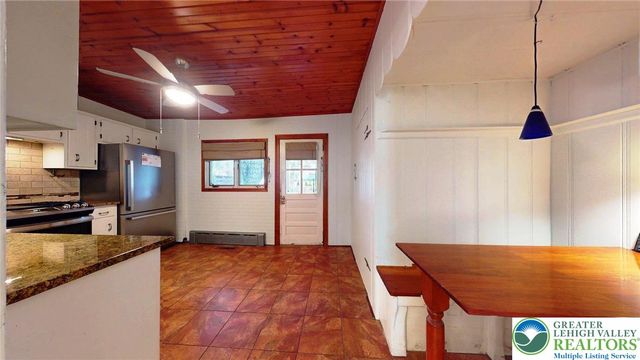 715 High Street, Bethlehem City, PA 18018