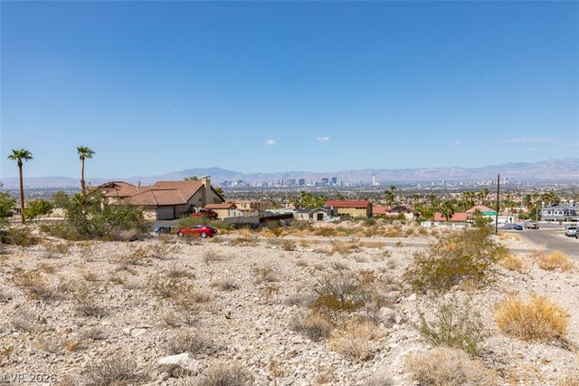 536 Benedict Drive, Las Vegas, NV 89110