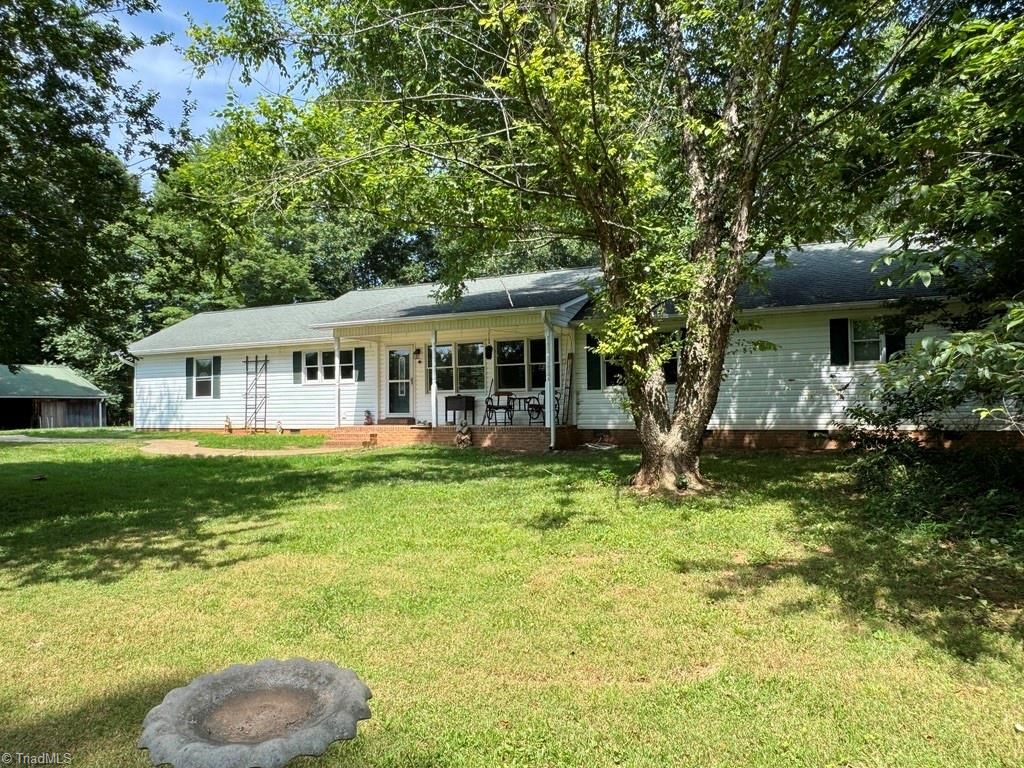1125 Apple Blossom Lane, Westfield, NC 27053