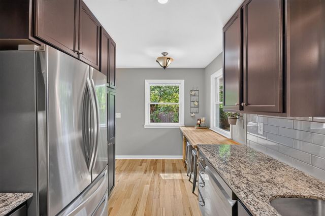 2451 Sheldon Street, Roseville, MN 55113