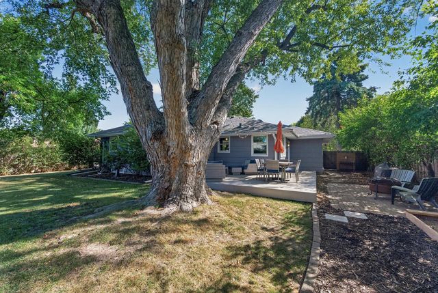 2451 Sheldon Street, Roseville, MN 55113