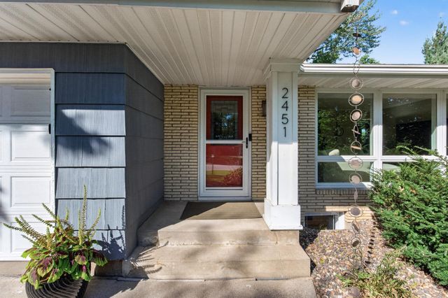 2451 Sheldon Street, Roseville, MN 55113