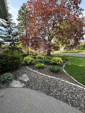 2451 Sheldon Street, Roseville, MN 55113