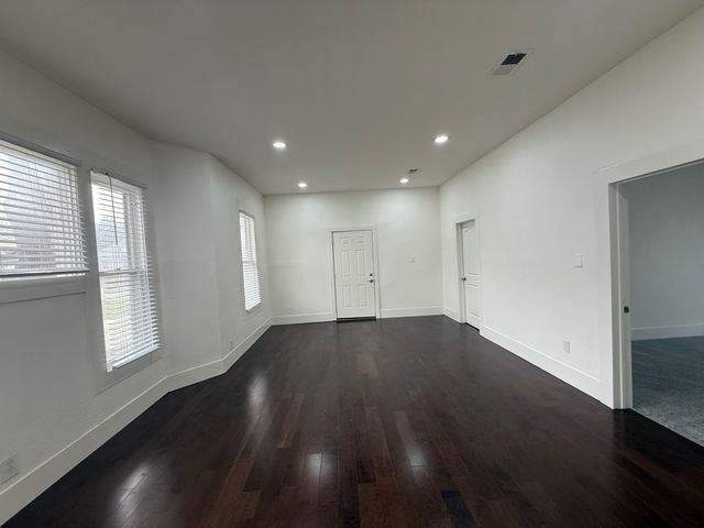 629 Melba Street, Dallas, TX 75208