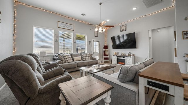 450 Terra Vista Circle, Montgomery, TX 77356