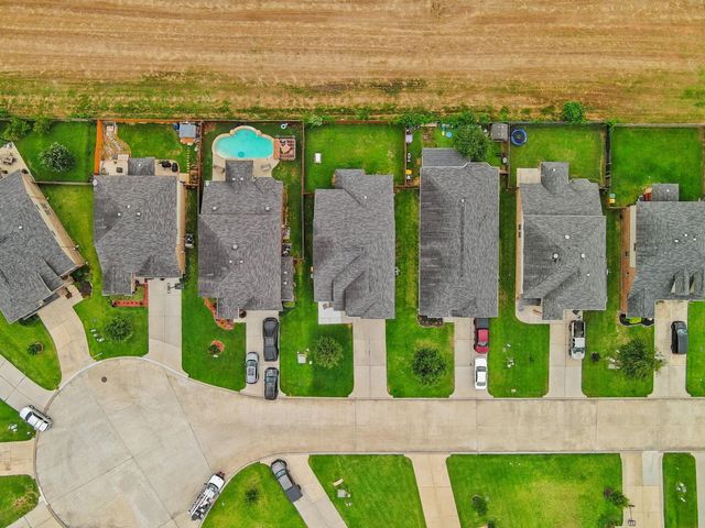 450 Terra Vista Circle, Montgomery, TX 77356
