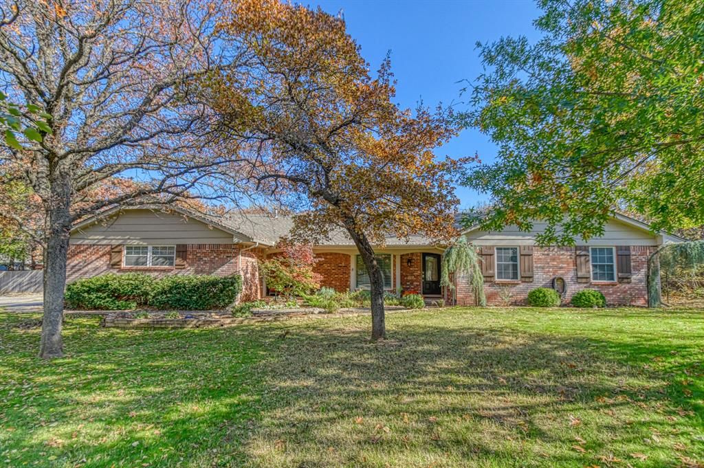 2012 Red Bud Place, Edmond, OK 73013