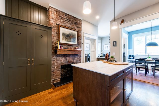 1806 Edgeland Ave, Louisville, KY 40204