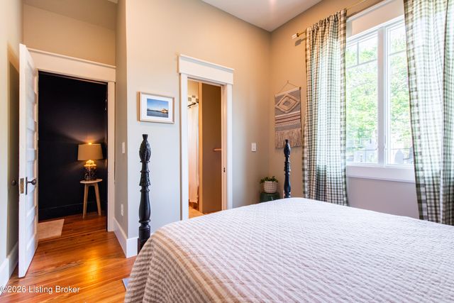 1806 Edgeland Ave, Louisville, KY 40204
