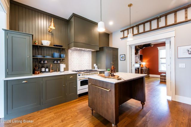 1806 Edgeland Ave, Louisville, KY 40204