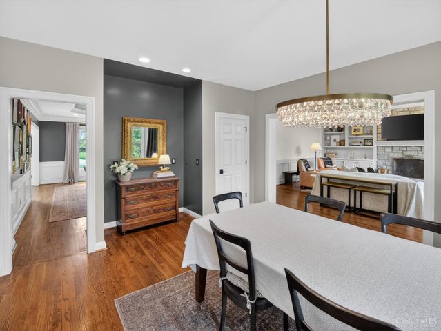 5090 Rollman Estates Drive, Amberley, OH 45236