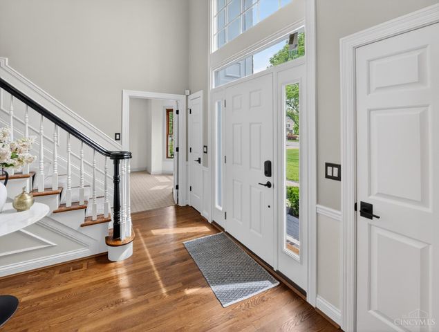 5090 Rollman Estates Drive, Amberley, OH 45236