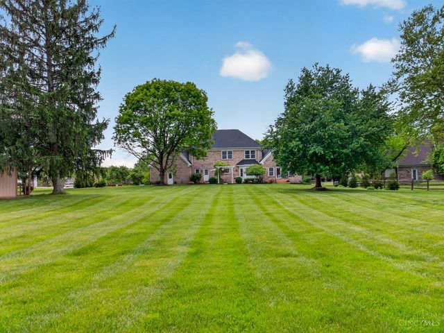 5090 Rollman Estates Drive, Amberley, OH 45236