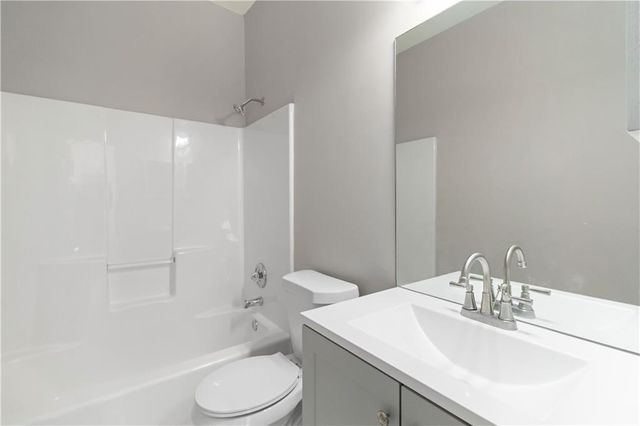 2490 Riverwood Spring, Ellenwood, GA 30294