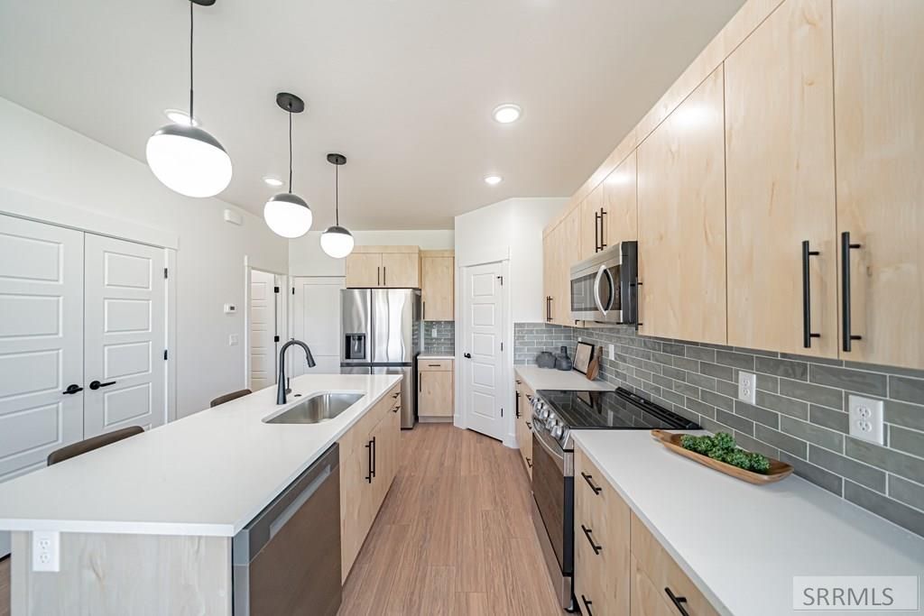 Image 15 of property listing at 1267 Meadow Edge Ct, Idaho Falls, ID 83402