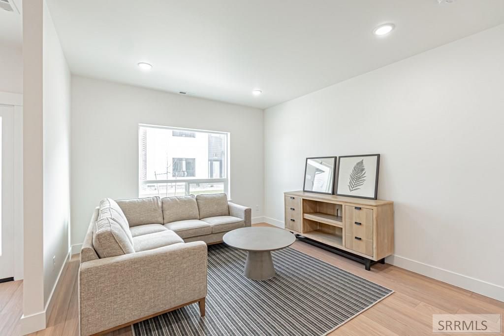 Image 5 of property listing at 1267 Meadow Edge Ct, Idaho Falls, ID 83402