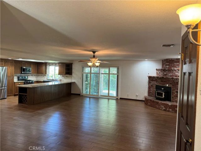 5837 W Avenue M2, Quartz Hill, CA 93536
