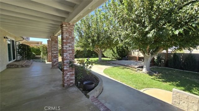 5837 W Avenue M2, Quartz Hill, CA 93536