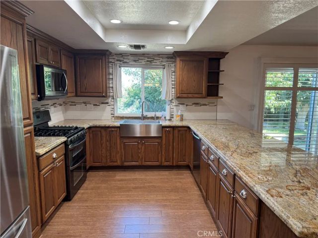 5837 W Avenue M2, Quartz Hill, CA 93536