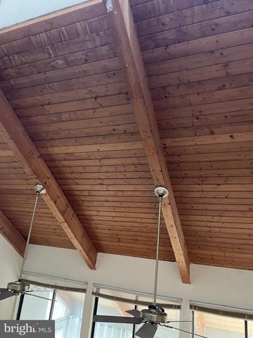 8415 SPICEWOOD CT, Annandale, VA 22003