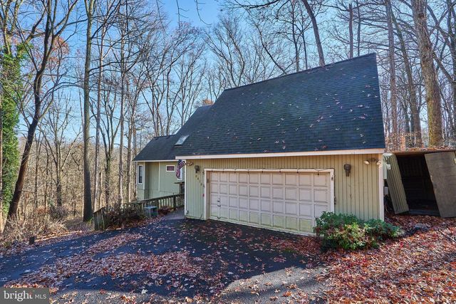 8415 SPICEWOOD CT, Annandale, VA 22003