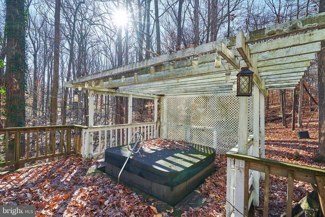 8415 SPICEWOOD CT, Annandale, VA 22003