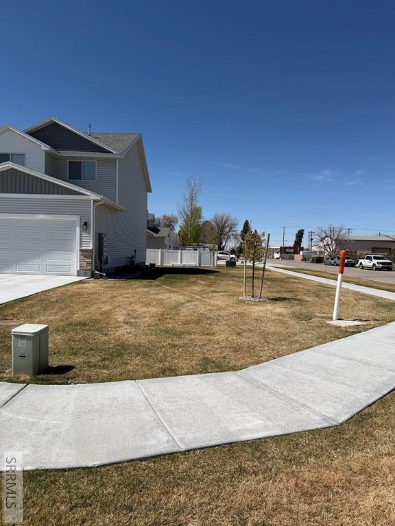 Image 3 of property listing at 10669 36th E, Idaho Falls, ID 83401