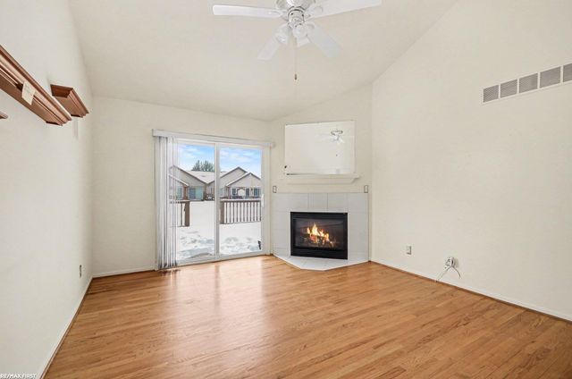 16985 Country Ridge Lane, Macomb Twp, MI 48044