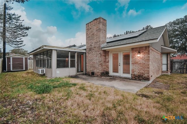 115 Santa Fe, Victoria, TX 77904