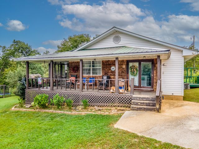 2451 Dog Trot Road, Frenchburg, KY 40322