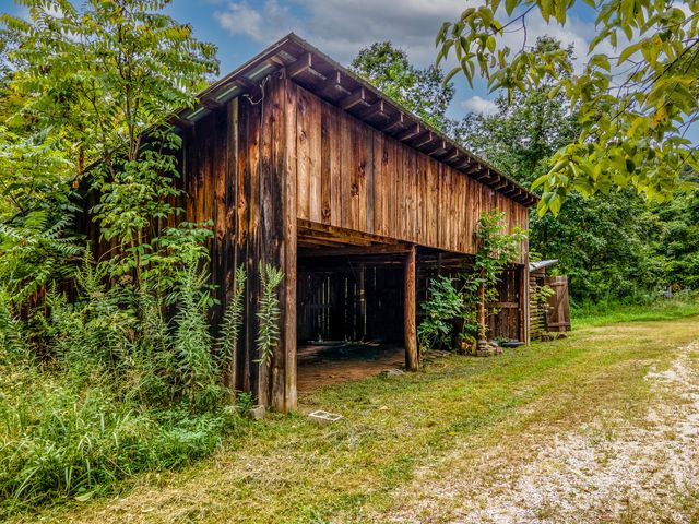 2451 Dog Trot Road, Frenchburg, KY 40322