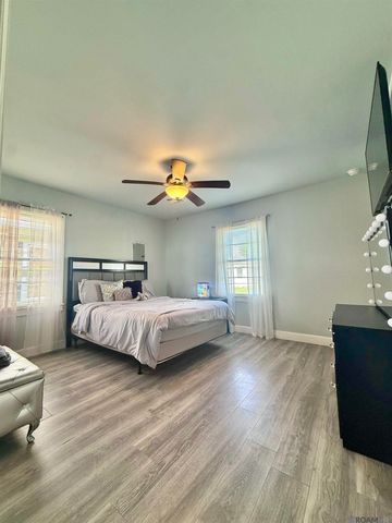292 St Louis St, Raceland, LA 70394