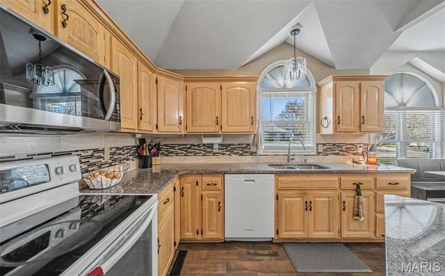 1312 Woodspice Trail, Lebanon, MO 65536