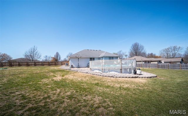 1312 Woodspice Trail, Lebanon, MO 65536