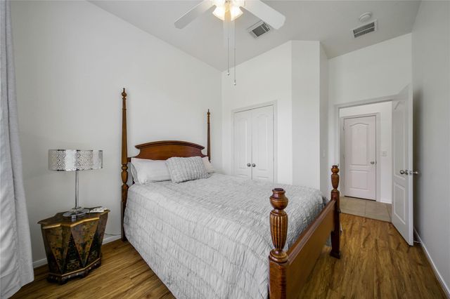 3330 Knollcrest Lane, Pearland, TX 77584